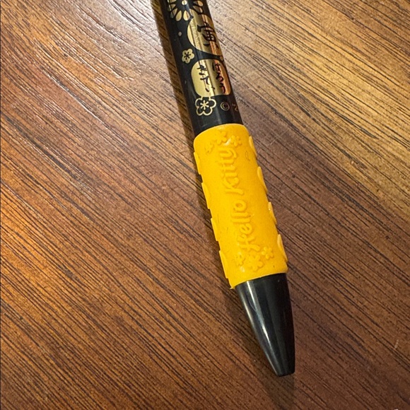 Hello Kitty Ink Pen - Picture 6 of 7